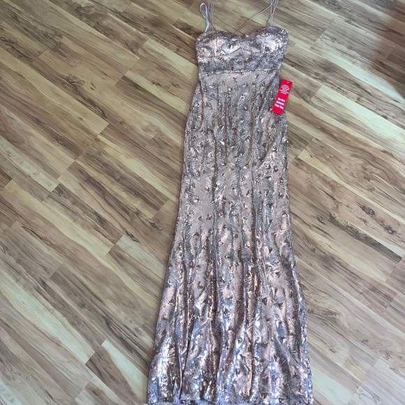 *NWT* Speechless Rose Gold Sequin Prom Dress | Size 5 Junior - Picture 2 of 11